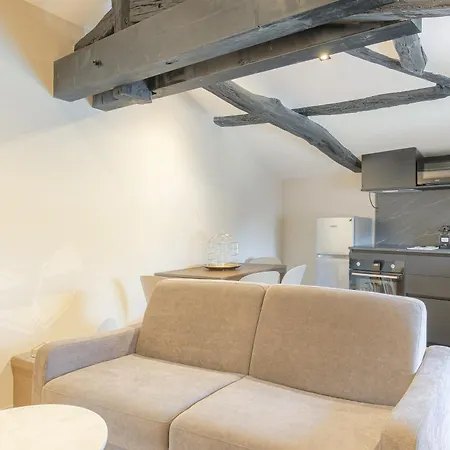 Paisible Et Confortable, Salvagny Apartment