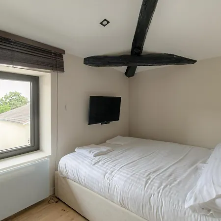 Paisible Et Confortable, Salvagny